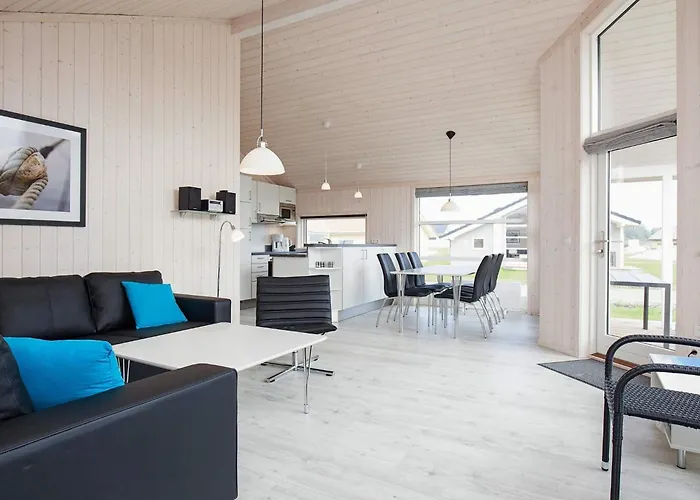 Wellness Retreat Near Baltic Shore Casa de Férias